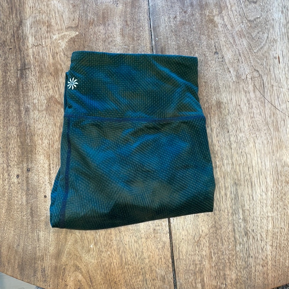 Women’s green athleta yoga pants